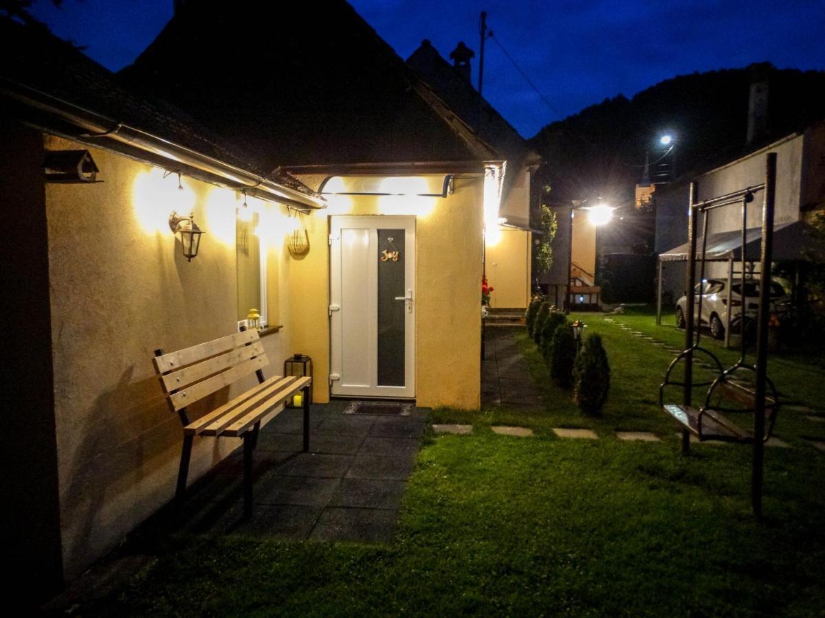 Casa Joy Villa Rîşnov Exterior foto